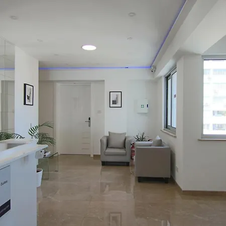 Phaedrus Living: Luxury 503 Daire